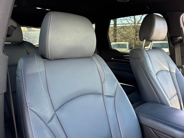 Used 2024 Buick Enclave Premium image 28