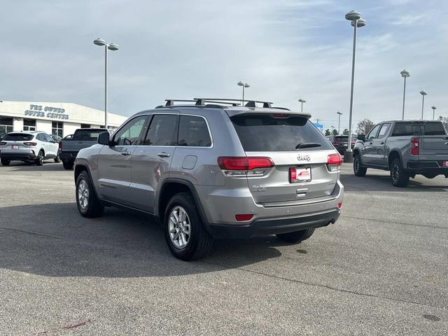 Used 2020 Jeep Grand Cherokee Laredo image 6