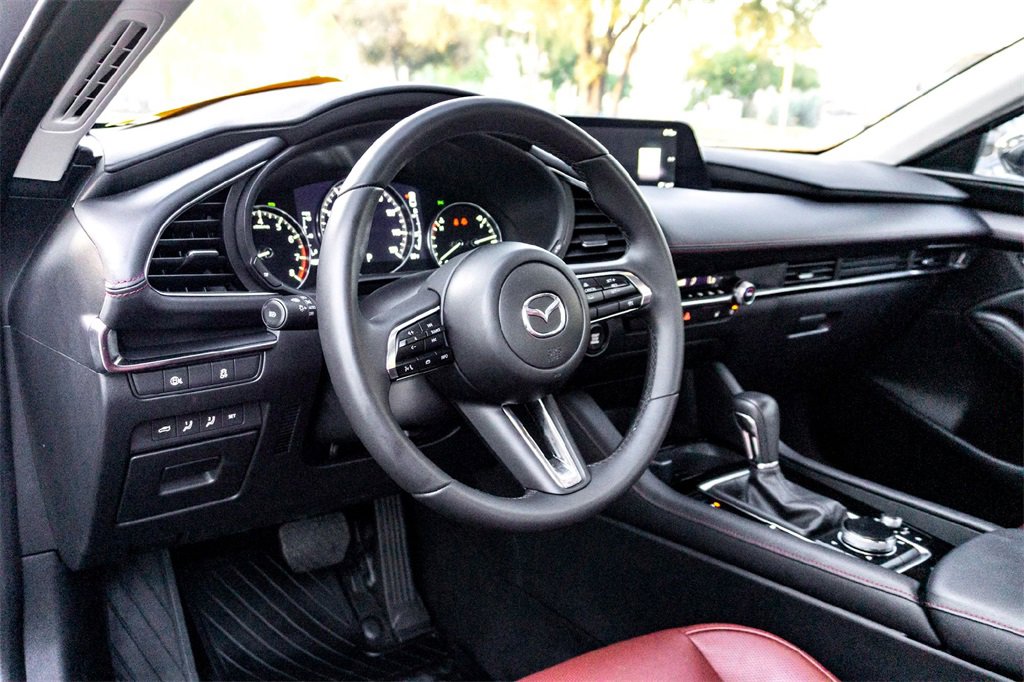 Used 2025 MAZDA MAZDA3 s image 15