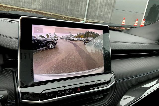 New 2025 Jeep Compass Latitude w/ Altitude Special Edition image 18