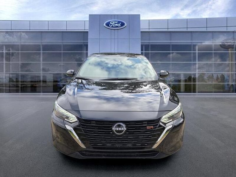 Used 2024 Nissan Sentra SR w/ SR Premium Package FWD image 3