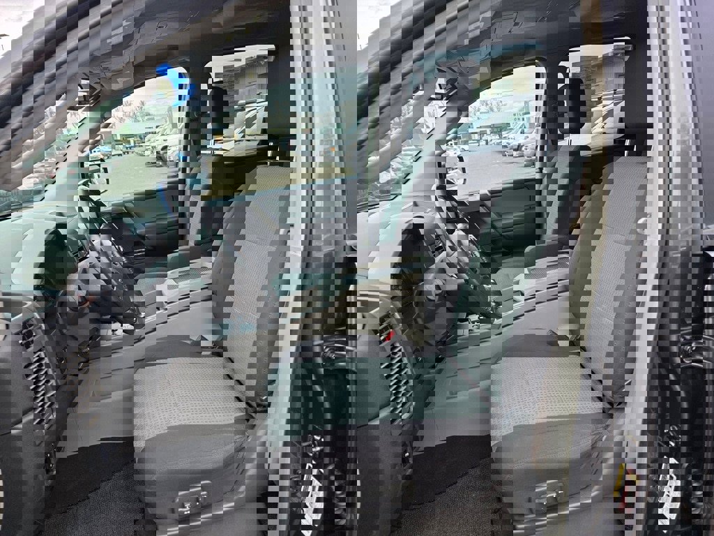 Used 2004 Nissan Titan SE image 7