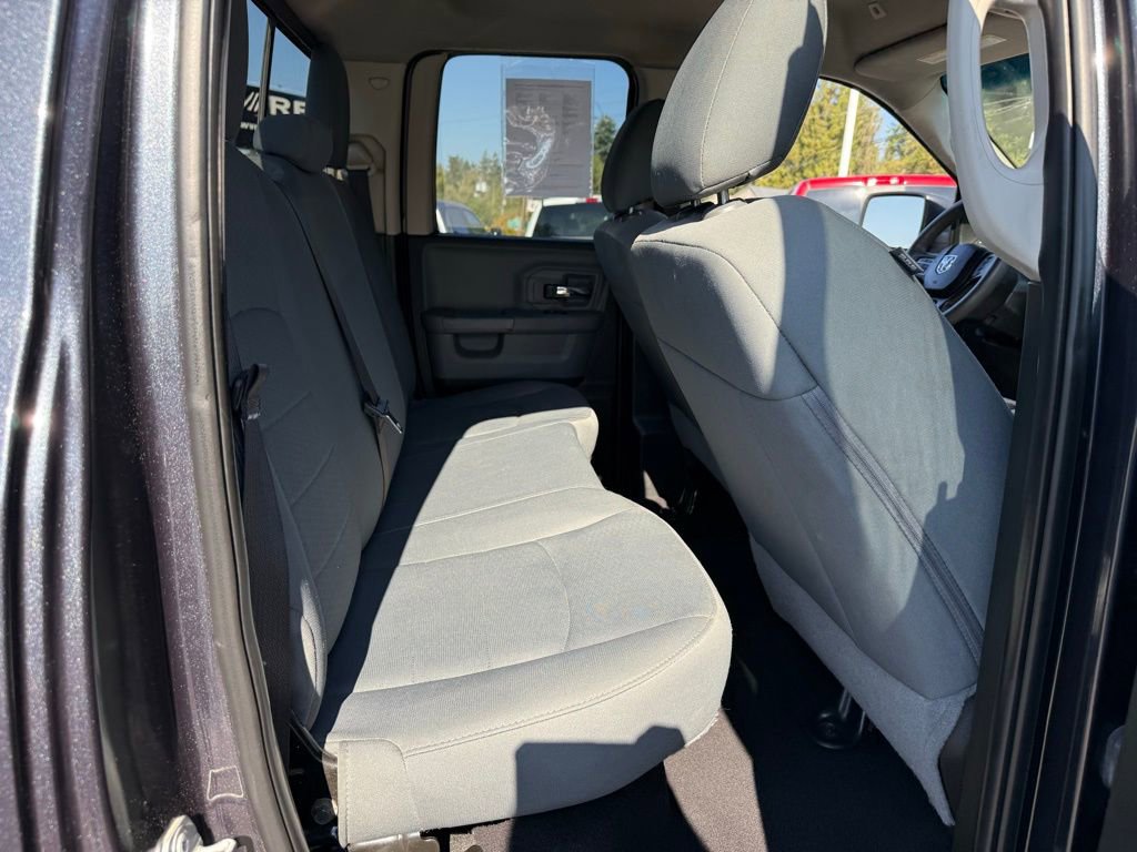 Used 2018 RAM 1500 Classic SLT AWD/4WD image 28