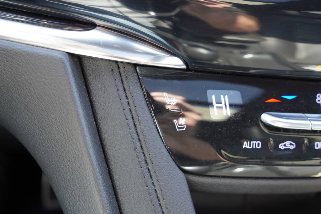 Used 2022 Cadillac XT6 Sport w/ Technology Package image 33