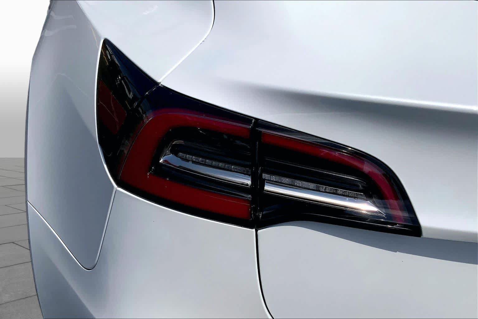 Used 2021 Tesla Model 3 Standard Range Plus RWD image 26