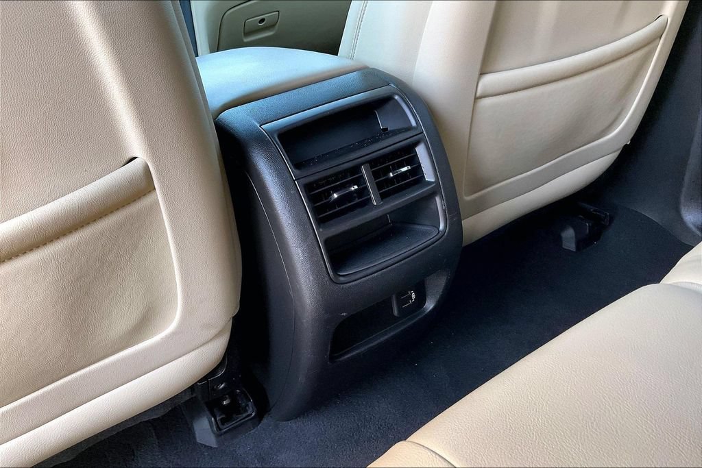 Used 2019 Cadillac XT5 AWD image 11
