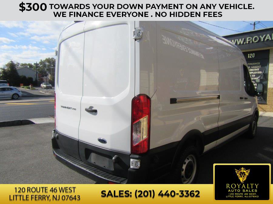 Used 2020 Ford Transit 350 XL image 31