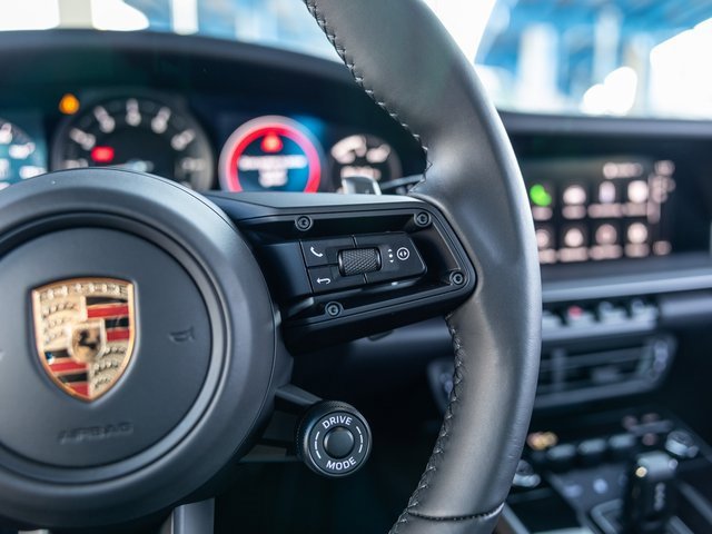 Used 2024 Porsche 911 Carrera 4S image 34