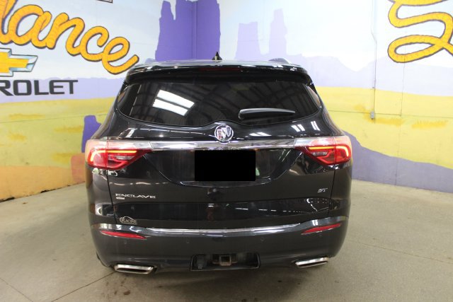 Used 2023 Buick Enclave Essence w/ Sport Touring Edition AWD/4WD image 7