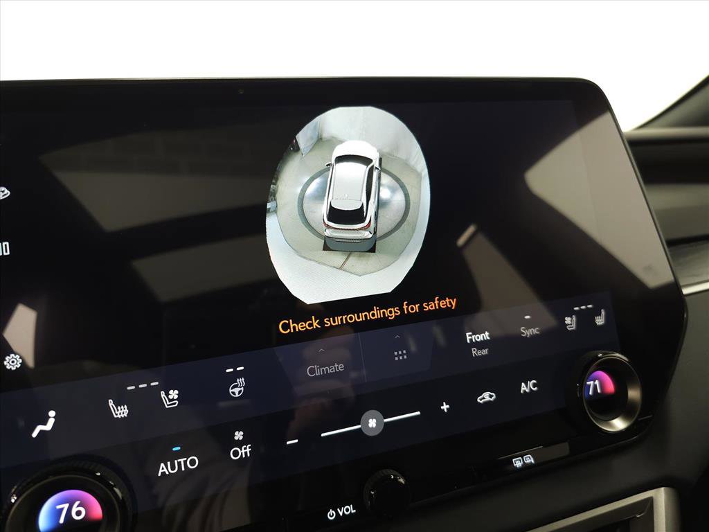 Used 2024 Lexus RX 350 w/ Luxury Package image 34