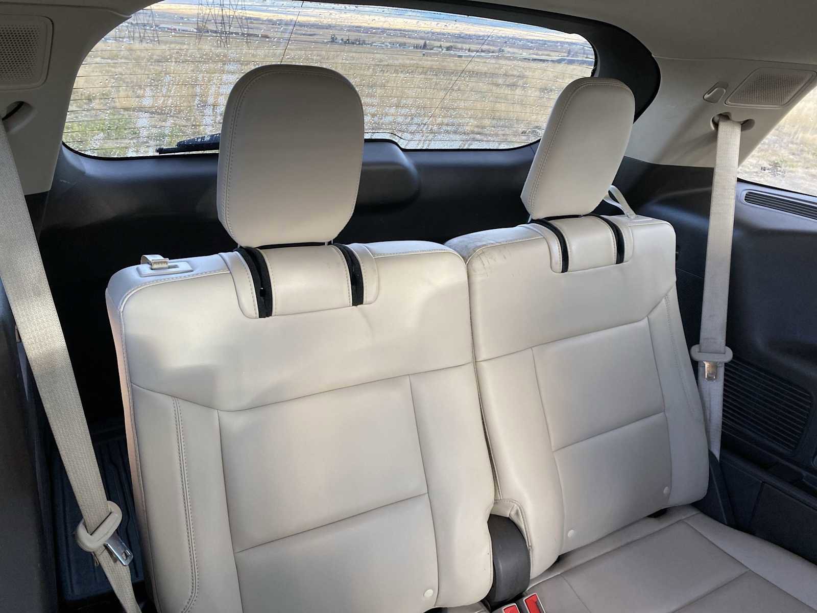 Used 2020 Ford Explorer Platinum w/ Premium Technology Package image 31