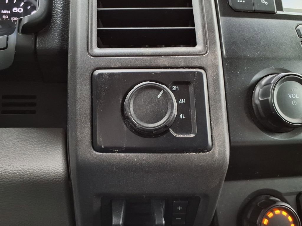 Used 2020 Ford F250 XL w/ Power Equipment Group AWD/4WD image 5