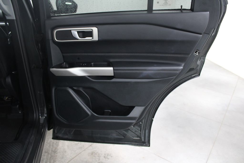 Used 2023 Ford Explorer XLT w/ Equipment Group 202A image 37