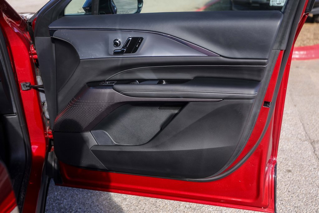 Used 2024 Cadillac Lyriq Tech w/ Driver Assist Package image 27