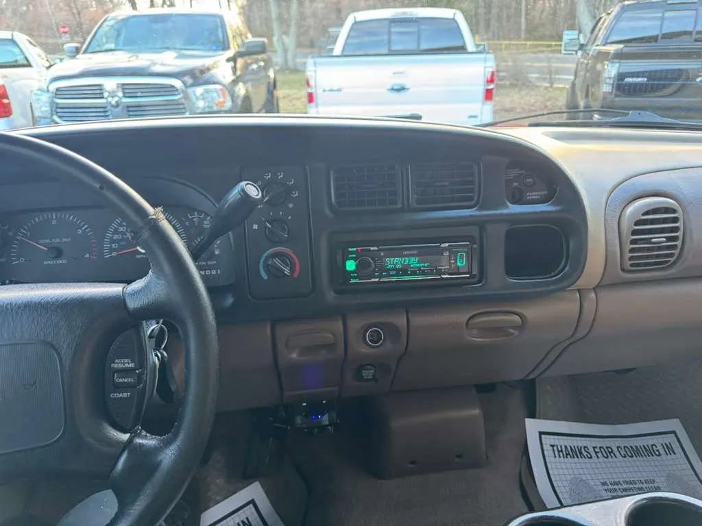 Used 2001 Dodge Ram 2500 Truck 2WD Quad Cab image 35