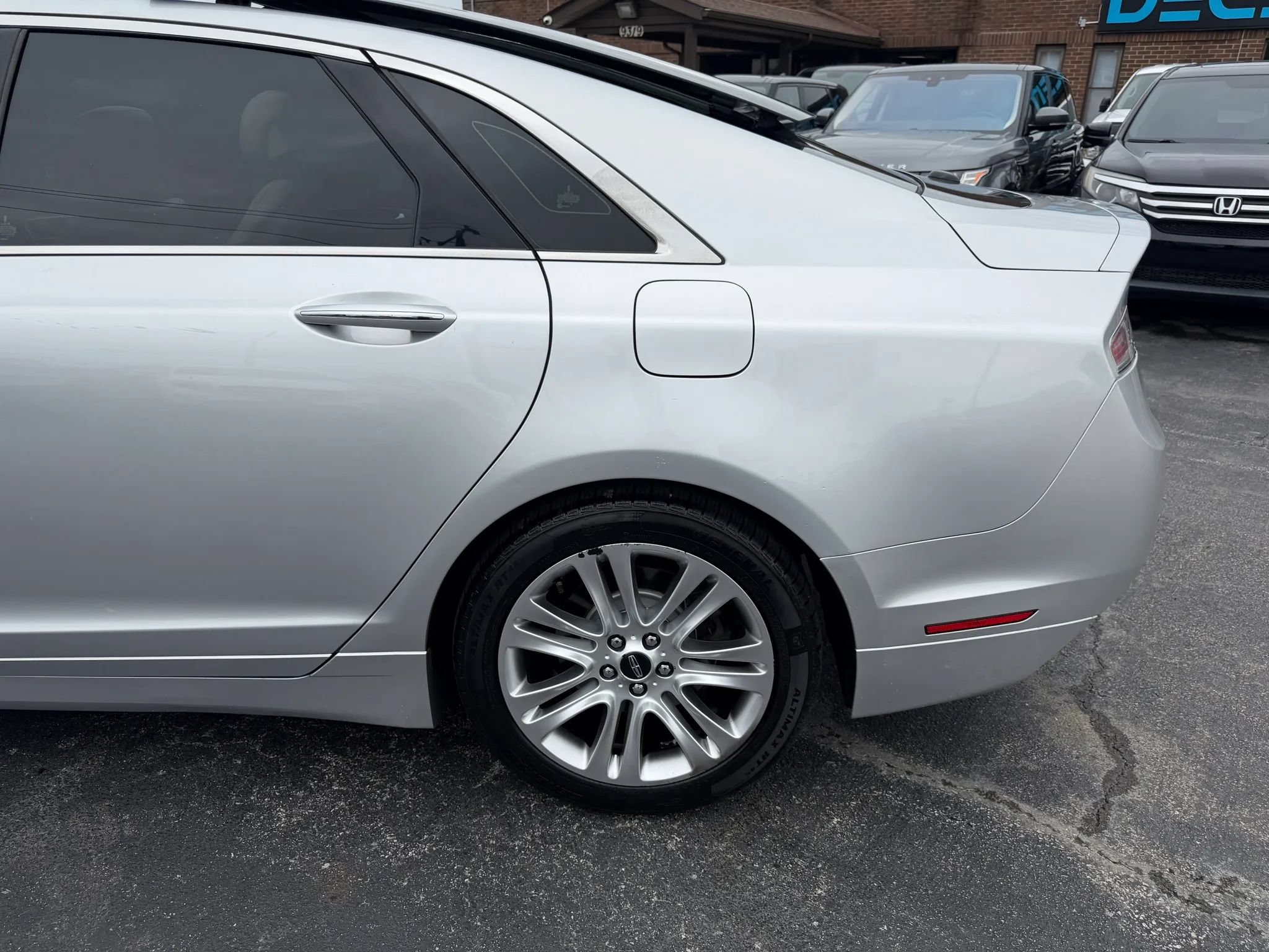 Used 2016 Lincoln MKZ w/ Equipment Group 200A Select FWD image 47