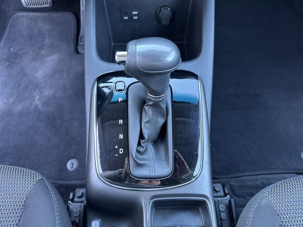 Used 2017 Kia Forte LX image 14
