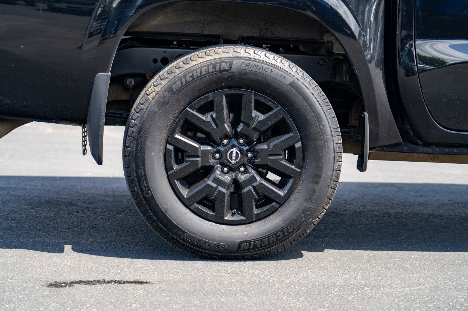 Used 2022 Nissan Frontier SV AWD/4WD image 8