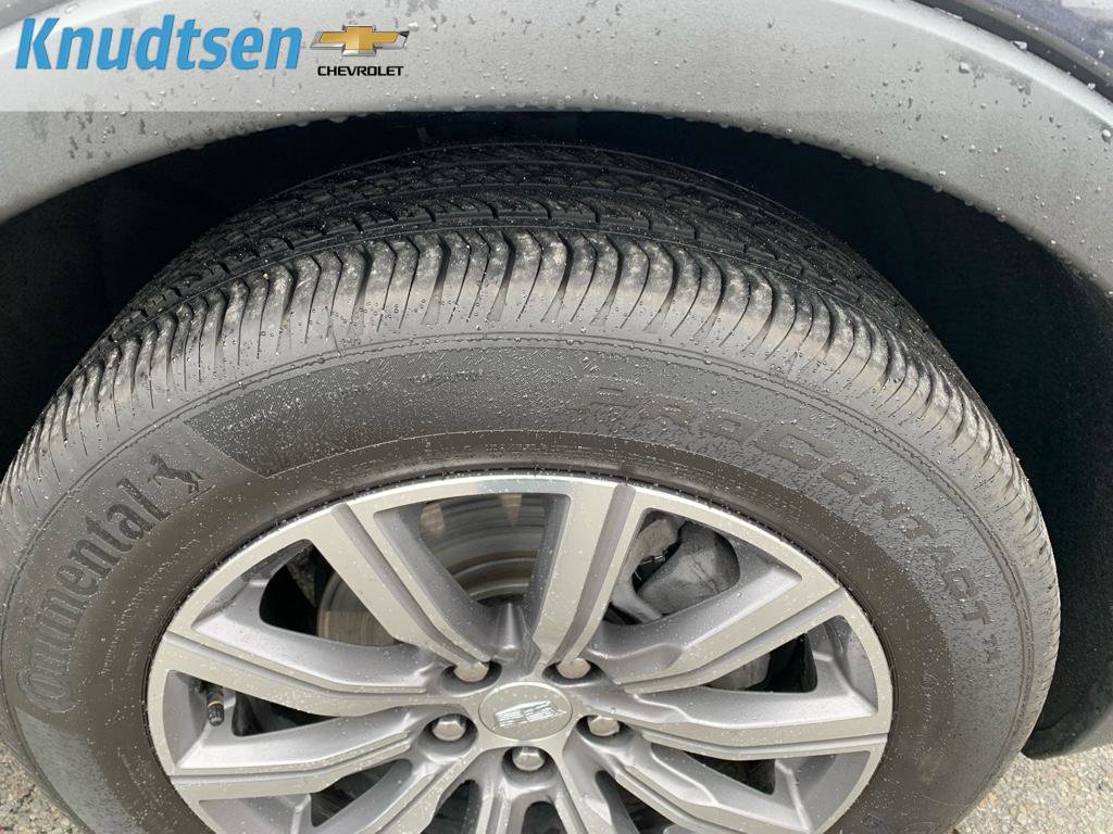 Used 2023 Cadillac XT4 Sport image 10