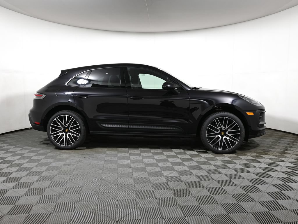New 2026 Porsche Macan AWD/4WD image 8
