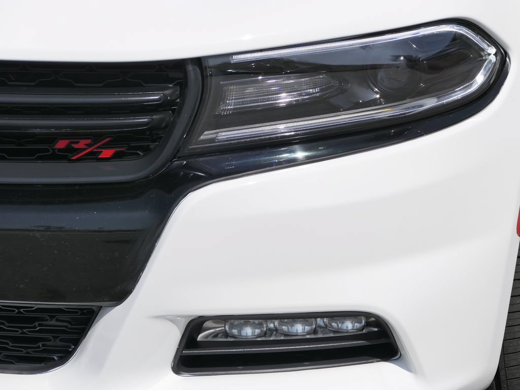 Used 2016 Dodge Charger R/T RWD image 9