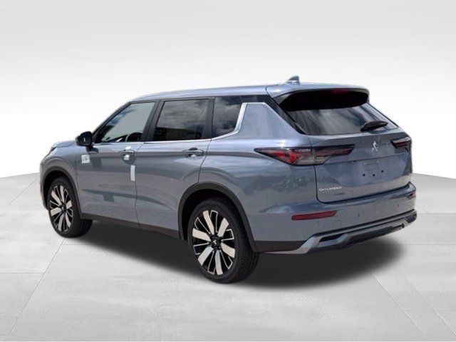 New 2026 Mitsubishi Outlander SE FWD image 3