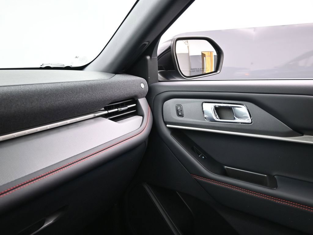 New 2026 Ford Explorer ST-Line w/ ST-Line Street Pack image 24