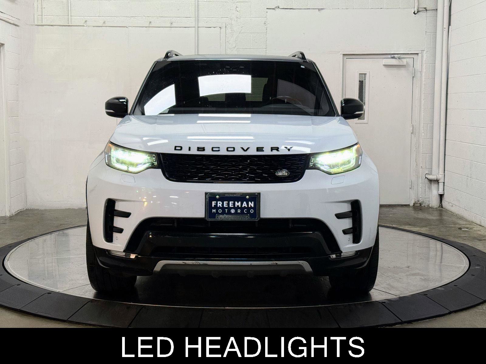 Used 2017 Land Rover Discovery HSE image 3