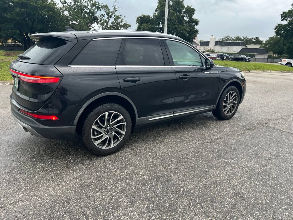 Used 2020 Lincoln Corsair FWD image 3