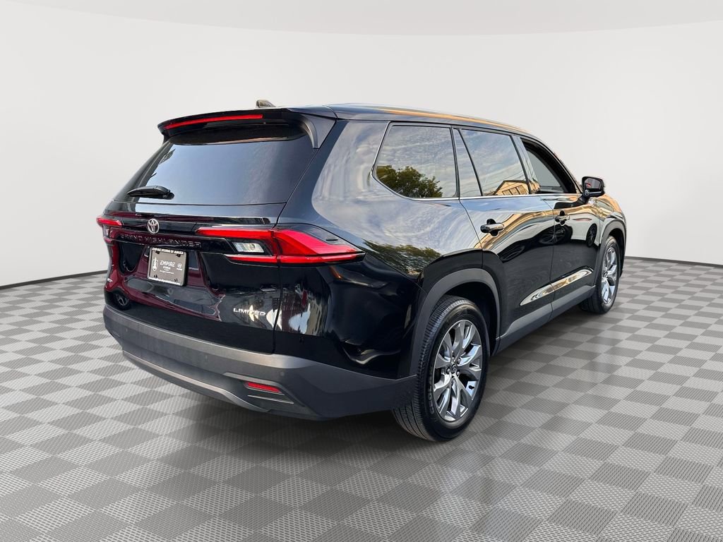 Used 2024 Toyota Grand Highlander AWD image 2