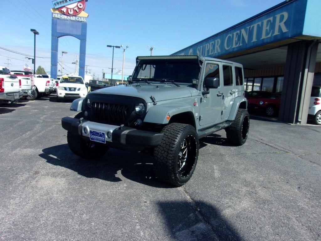Used 2015 Jeep Wrangler Unlimited Sahara image 2