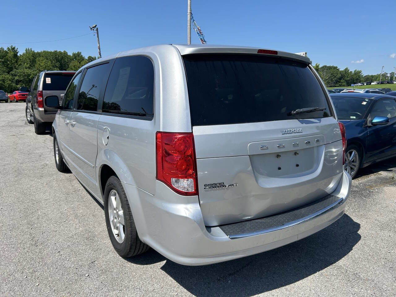 Used 2011 Dodge Grand Caravan Mainstreet w/ PWR Convenience Group FWD image 4
