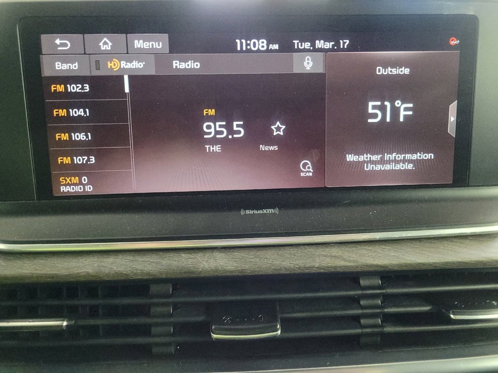 Used 2021 Kia Telluride EX w/ EX Premium Package image 25