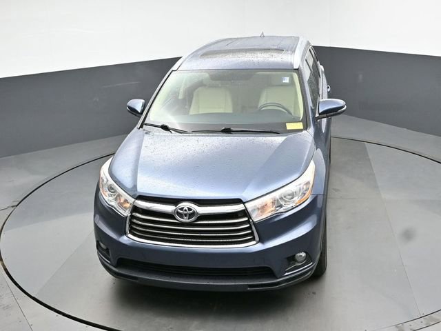 Used 2016 Toyota Highlander XLE FWD image 19