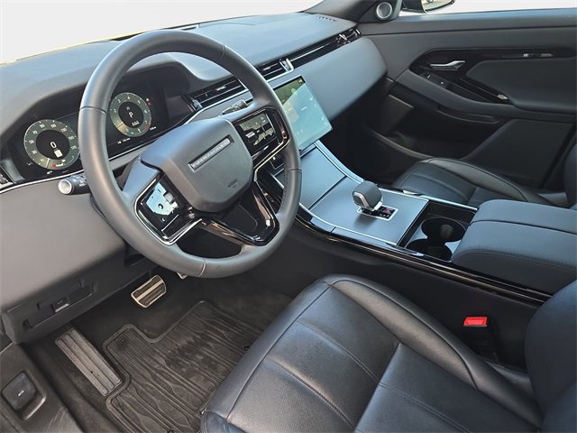 Used 2025 Land Rover Range Rover Evoque Dynamic SE image 16