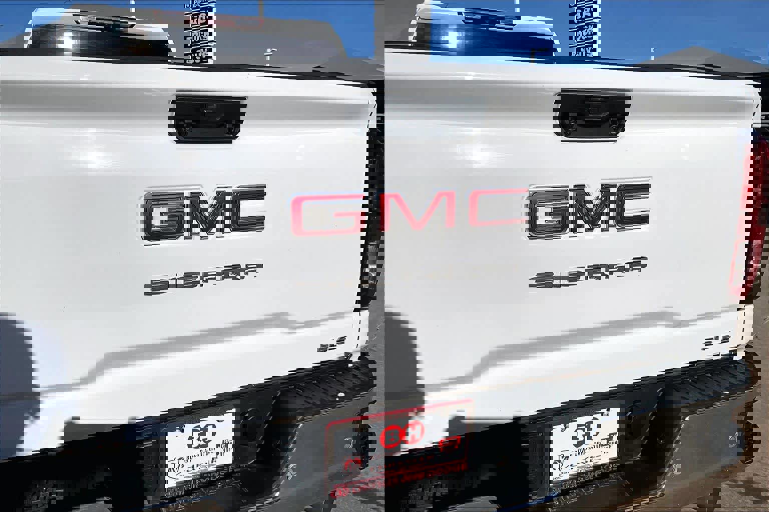 Used 2025 GMC Sierra 2500 SLE image 21
