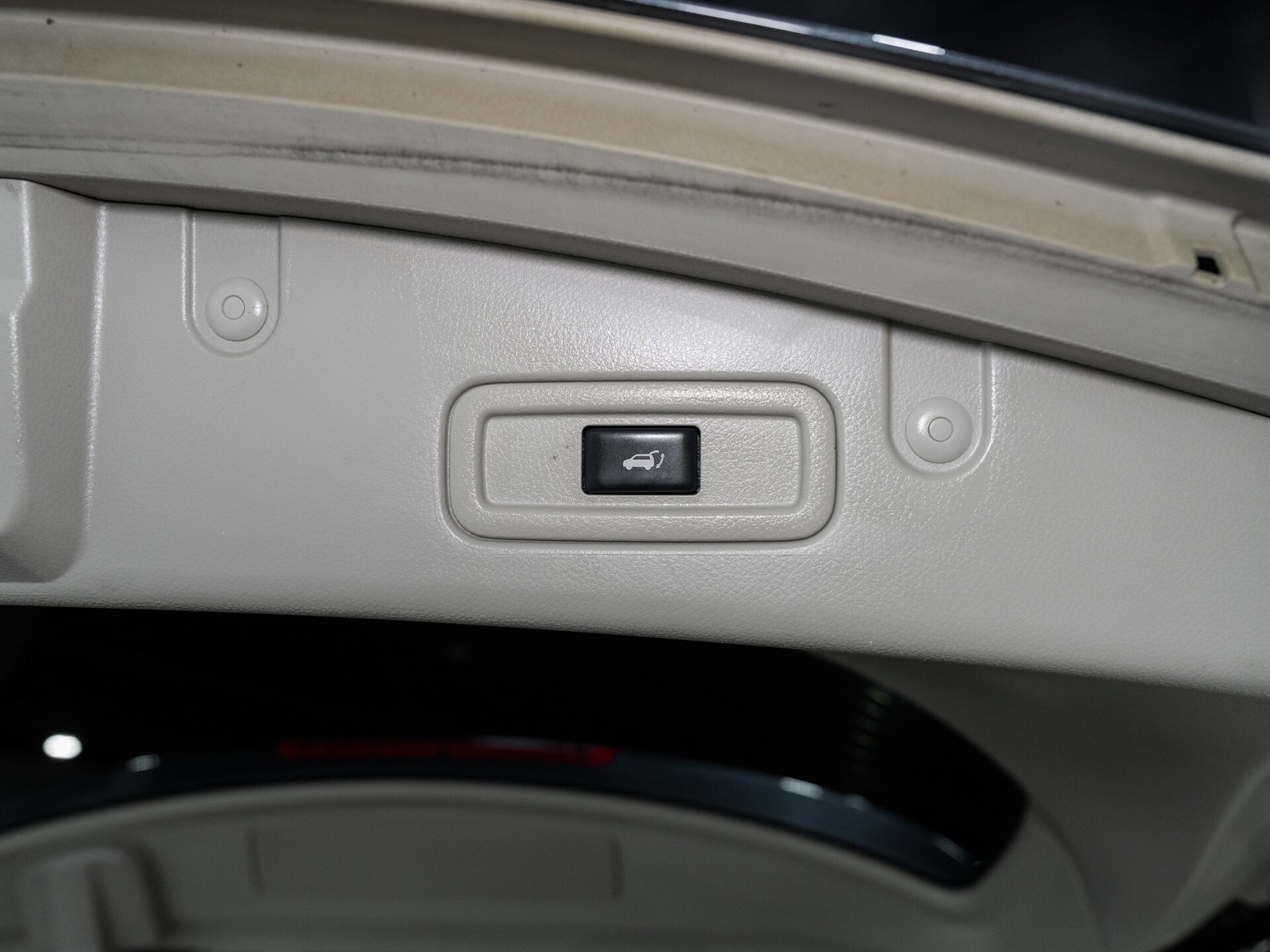 Used 2014 Nissan Murano SV w/ Value Package image 28