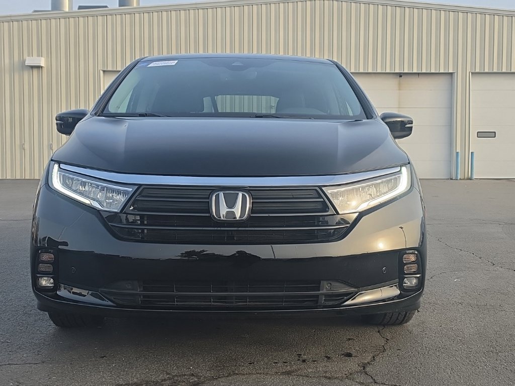 Certified 2024 Honda Odyssey Touring image 2