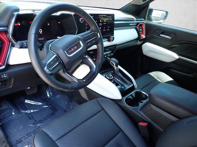 Used 2024 GMC Canyon AT4X AWD/4WD image 9