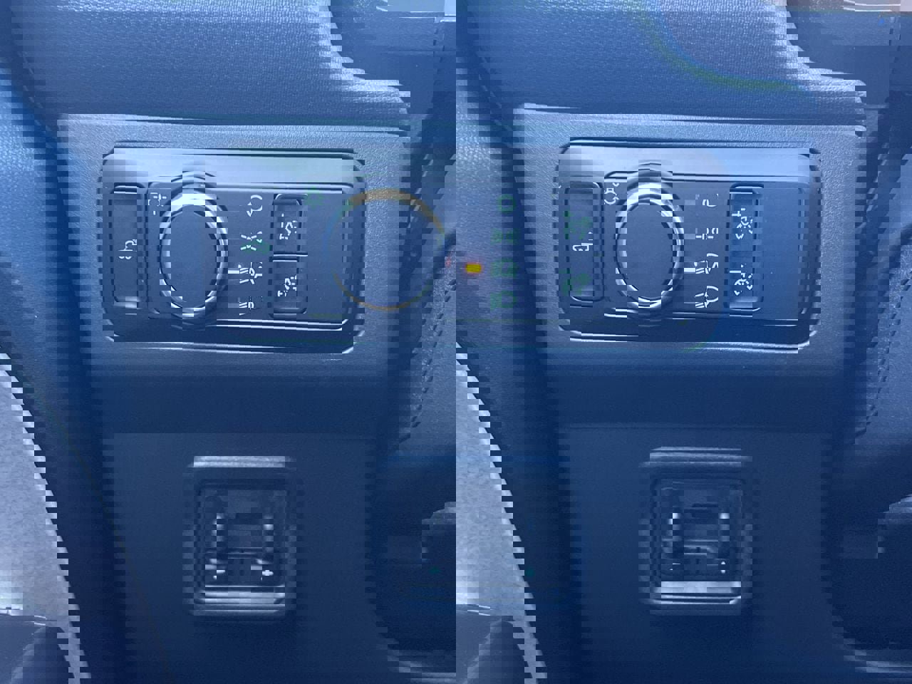 New 2026 Ford Maverick XLT w/ XLT Luxury Package image 12