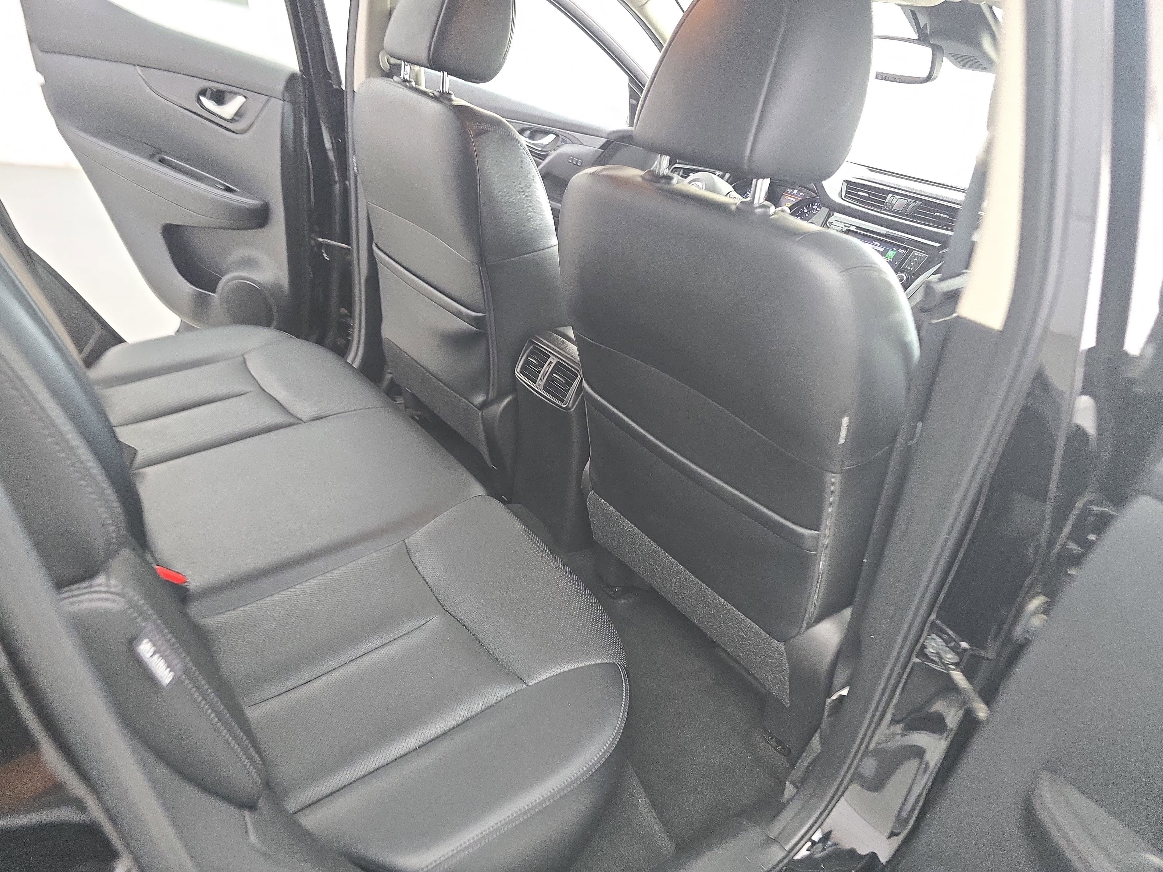 Certified 2022 Nissan Rogue Sport SL w/ Premium Package AWD/4WD image 11