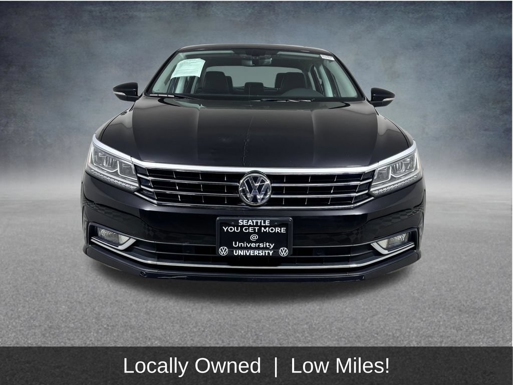 Used 2017 Volkswagen Passat 1.8T SE FWD image 2