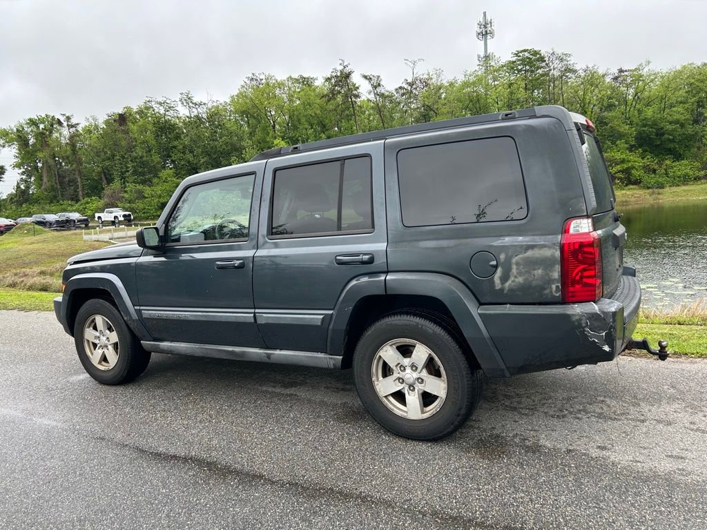 Used 2007 Jeep Commander Sport image 3