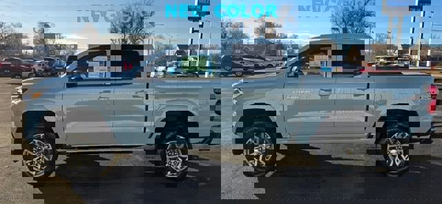 New 2026 Chevrolet Colorado LT w/ LT Convenience Package AWD/4WD image 1