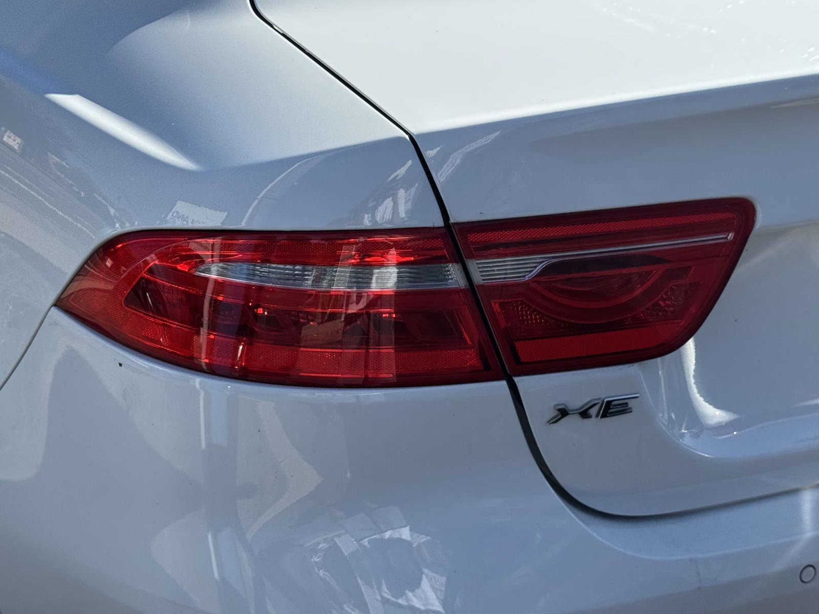 Used 2019 Jaguar XE Premium AWD/4WD image 7