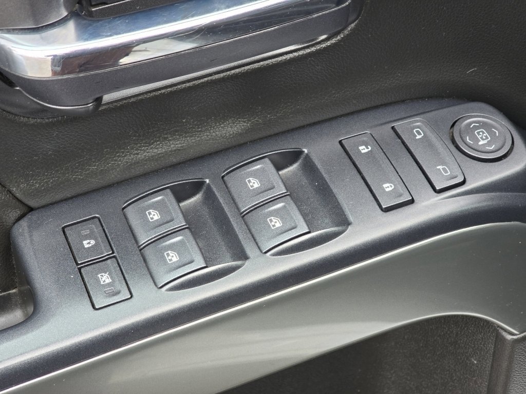 Used 2018 Chevrolet Silverado 1500 LT image 19