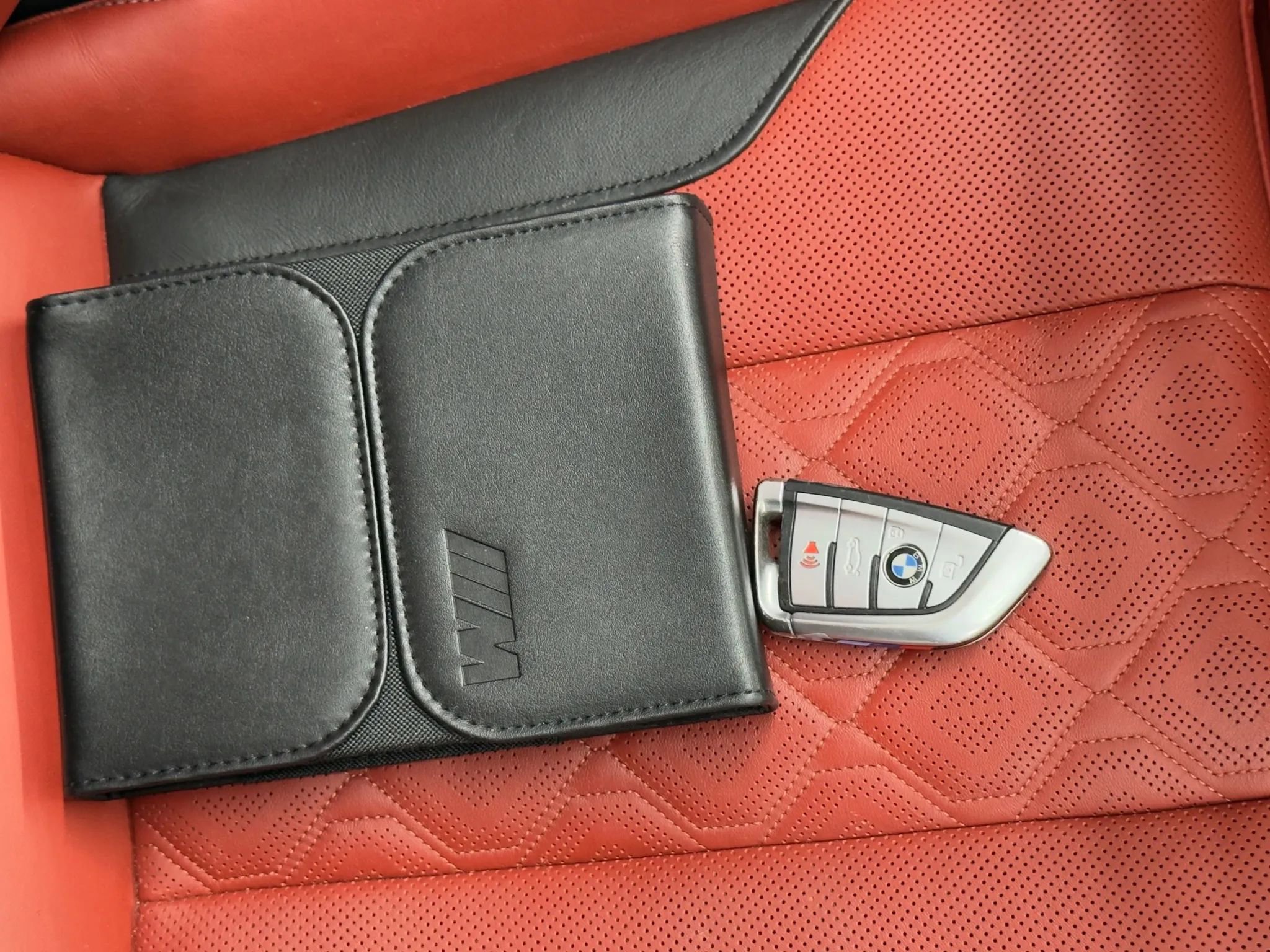 Used 2020 BMW M8 Convertible 2D w/ M Driver's Package image 28