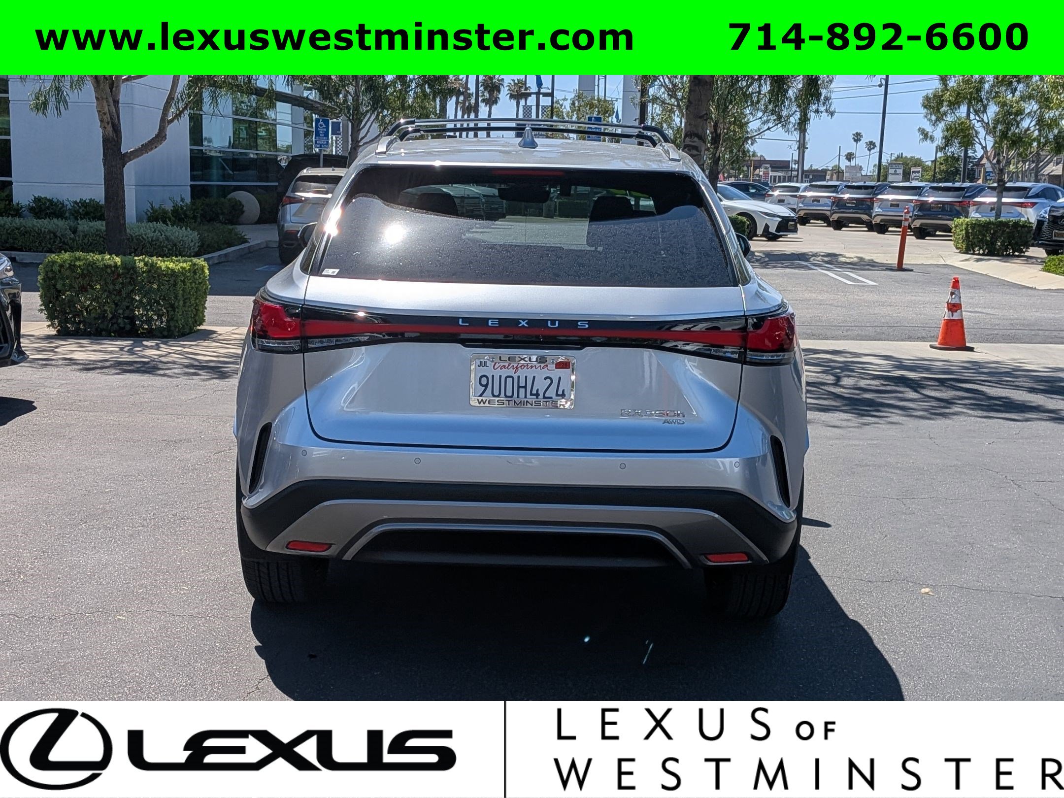 Certified 2025 Lexus RX 350h w/ Convenience Package image 9