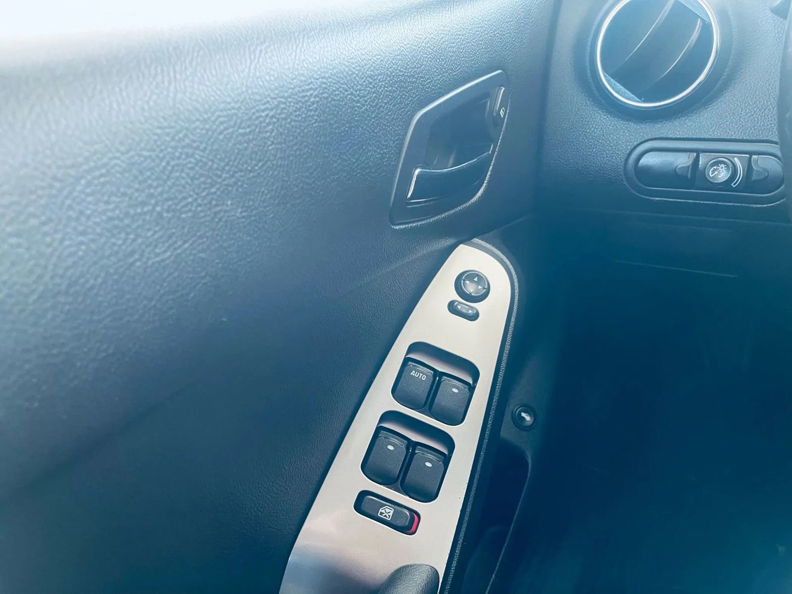 Used 2008 Pontiac G6 Sedan w/ Sun And Sound Package image 15