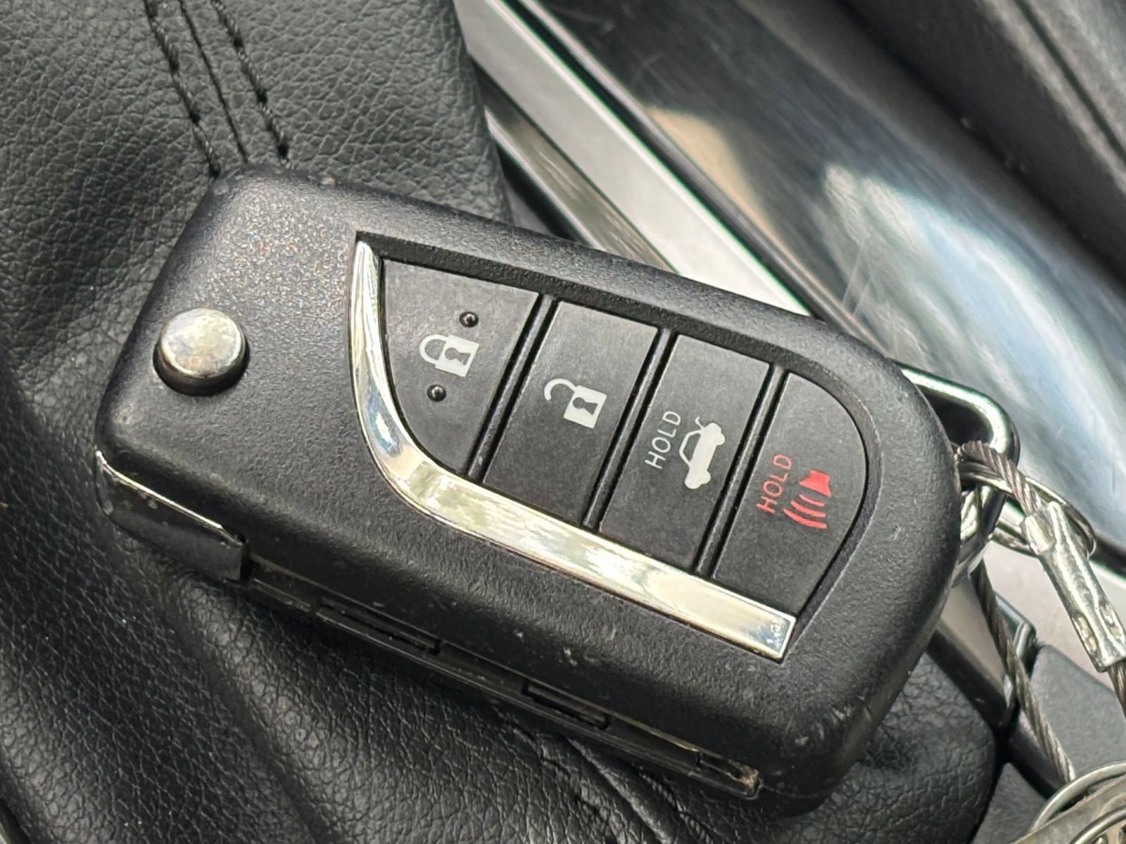 Used 2025 Toyota Corolla LE FWD image 20